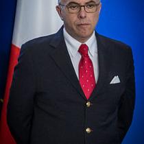 Bernard Cazeneuve